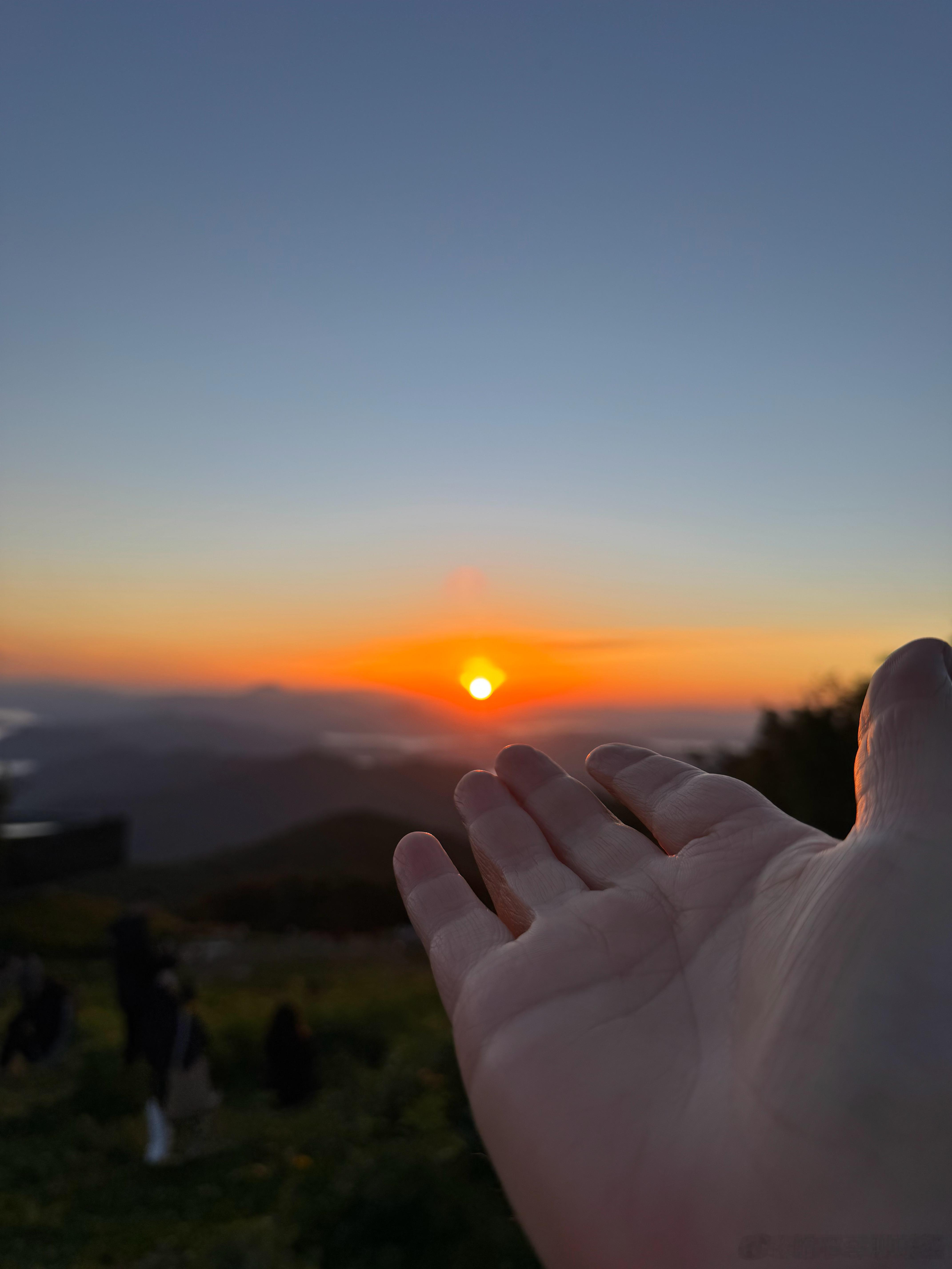 万千气象看吉林太阳出来咯！送你一轮朝阳，账户红红火火！  ​​​