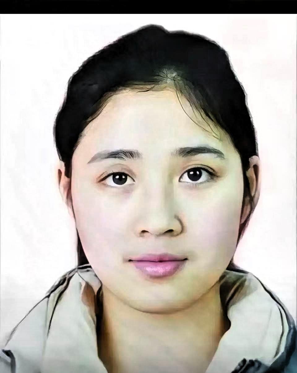 重庆36岁光棍捡到了一个女婴，不舍吃不舍喝将女孩养大，谁知，养女成年后，光棍父亲