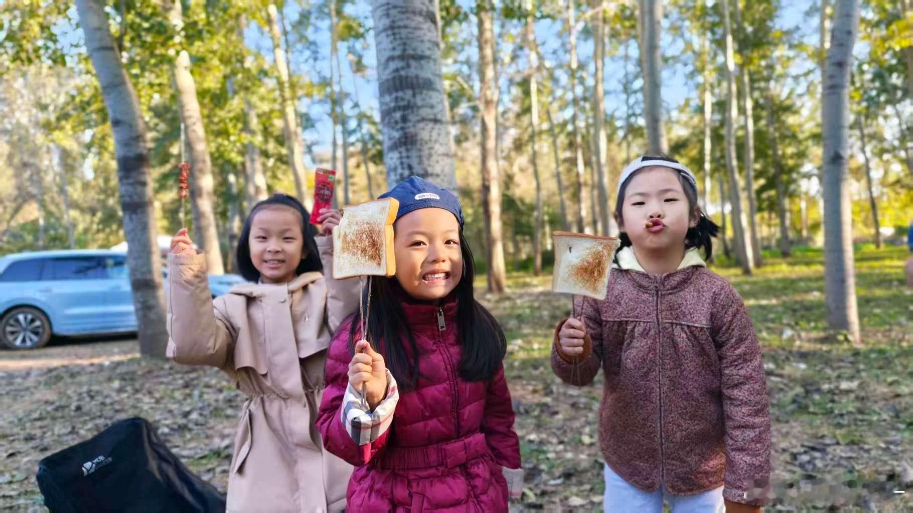 这些照片可真诱人，馋😋 错过了今年最后一顿小树林烧烤，期待明年开春 ​​​