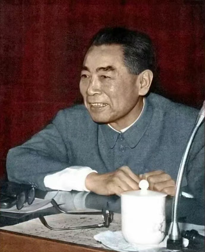 周总理：“如果我写书，我就写我一生中的错误，让活着的人们都能从过去的错误中吸取教