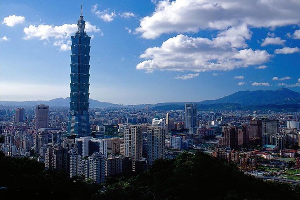 台海问题从来不是孤立的岛屿之争，而是全球权力棋局上的关键落子。

美国死拦中国统