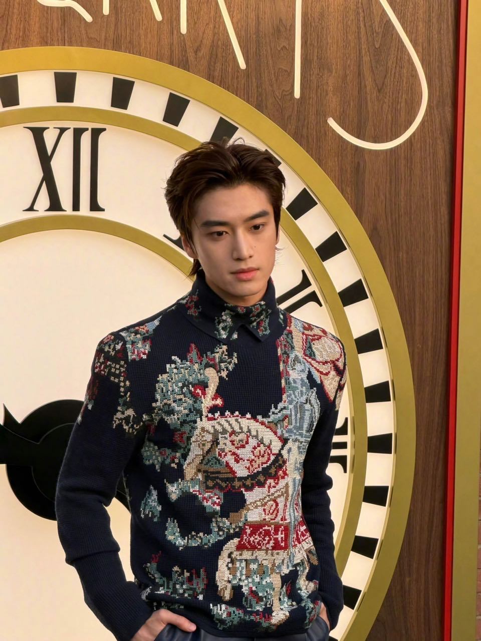 吴磊张康乐Burberry活动生图吴磊张康乐活动生图吴磊张康乐今日同品牌活动生图