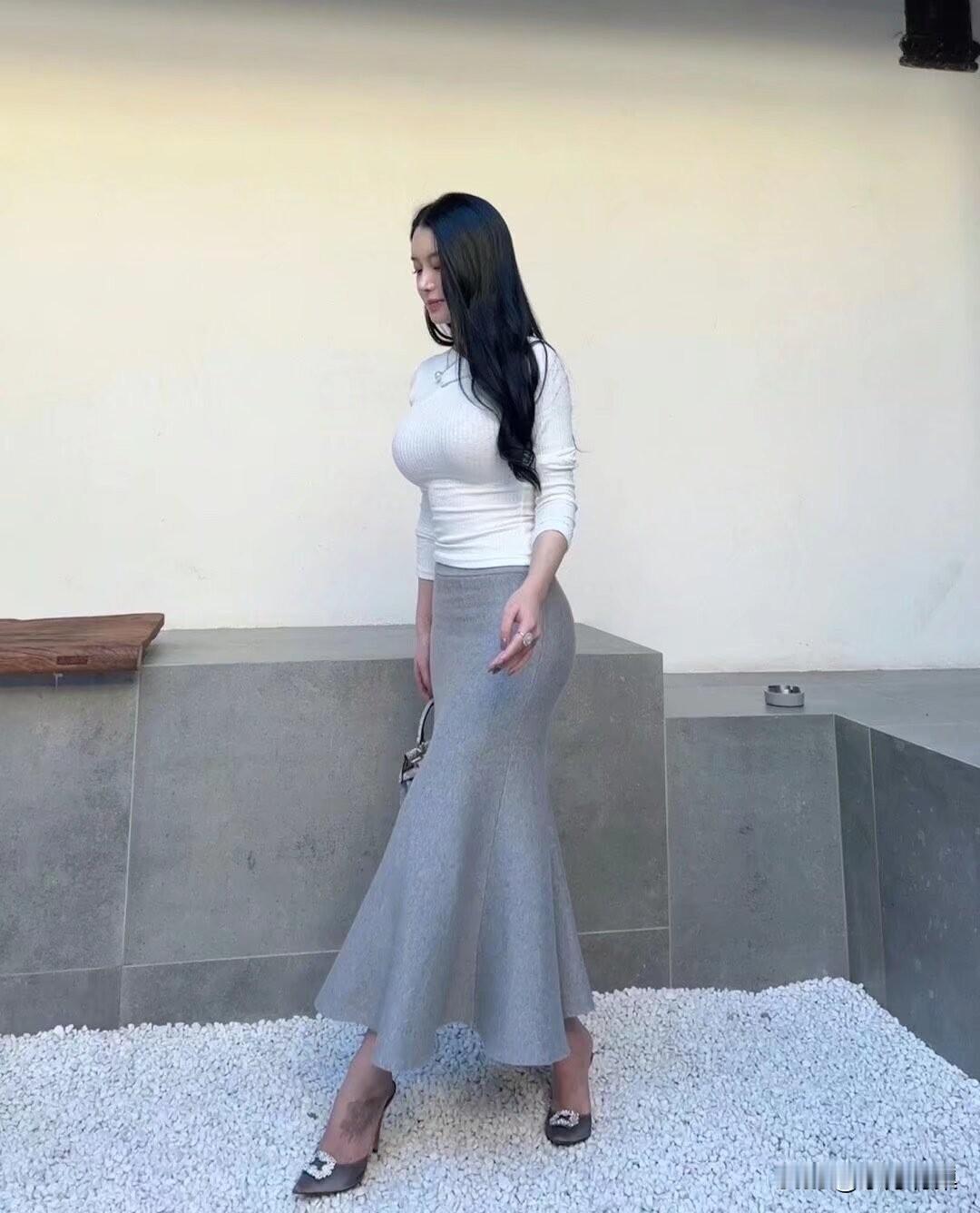 人生，其实就是这样，懂你的人自然会懂，不懂你的人，你说再多也是对牛弹琴。