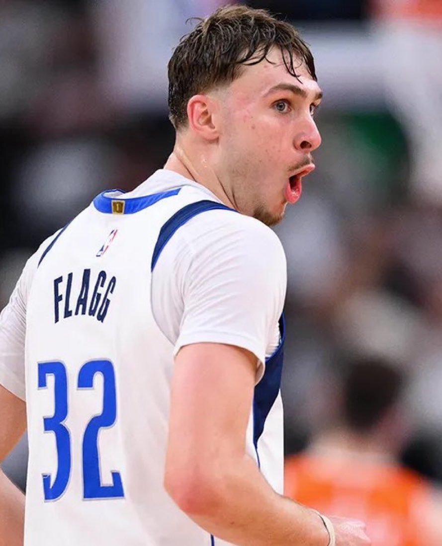 弗拉格太给力了，关键时刻中投➕突破连得4分防守端给了威金斯一个大帽越打越好了Yo