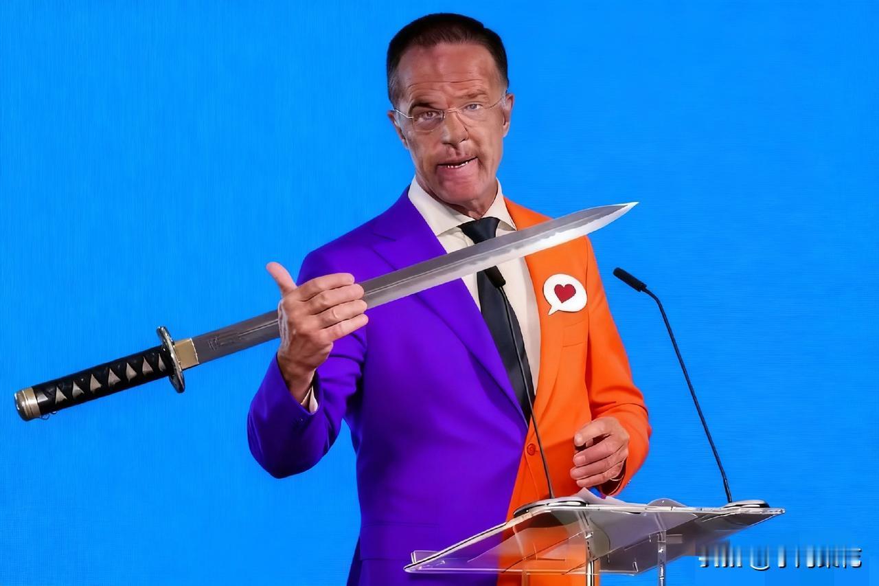 快讯，快讯！
安世荷兰总部突然宣布
10月25日，安世半导体最近这事儿挺热闹，荷