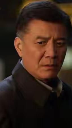 刘之冰，1963年生于黑龙江鹤岗，国家一级演员，毕业于黑龙江省艺校，任职八一电影