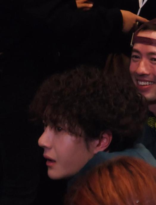 终于在现场看到卷毛岩羊了，眼睛亮亮的，哈哈~~~