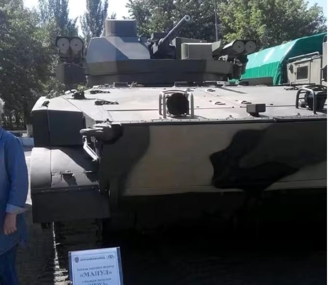 57mm的执念：既逊于73炮，更不及100炮。
BMP-3另有一款搭载Epoch