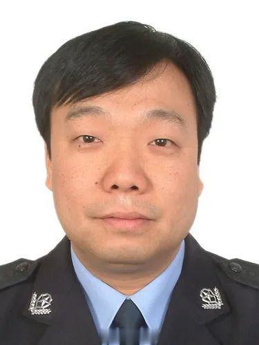 【洛阳市公安局刑事侦查支队民警何建强因公牺牲，年仅56岁[蜡烛]】#丰碑# 8月