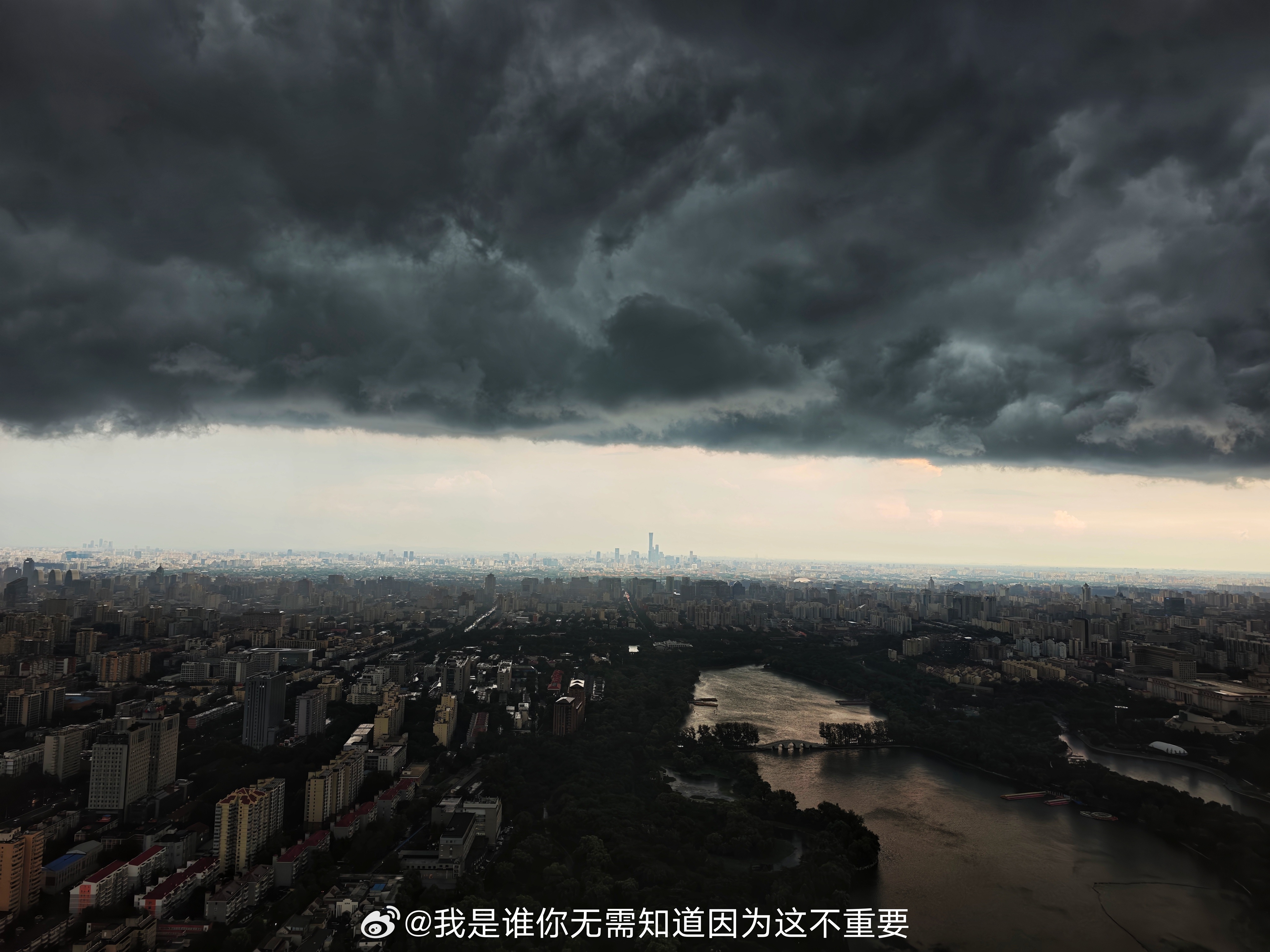 压迫感太强了 