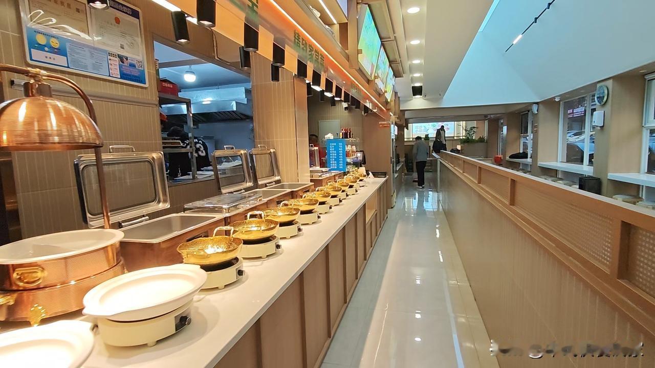 想开店不会算账怎么办？
很多餐饮老板辛辛苦苦干一年，年底一算账发现没赚到钱，甚至