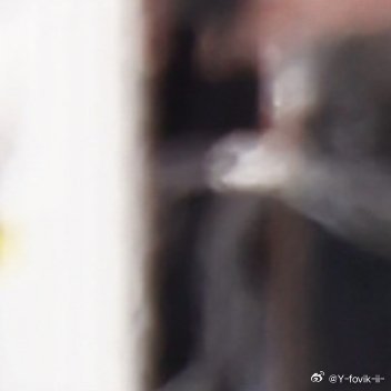 1000人生的路经历过，才知道有短有长；岁月，在无憾中微笑，才美丽；回过头，想着