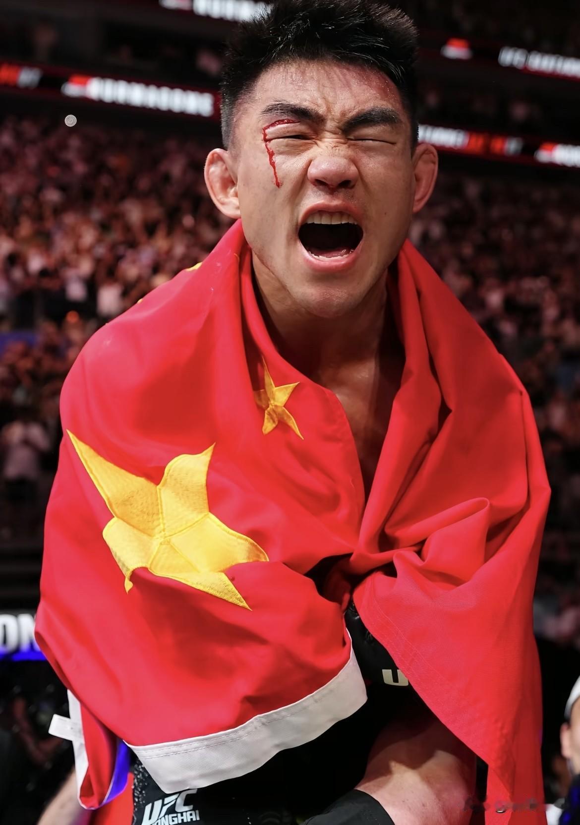 被宋亚东的赛后采访破防了！"9年前我是要证明我属于UFC，现在9年后，我要证明我