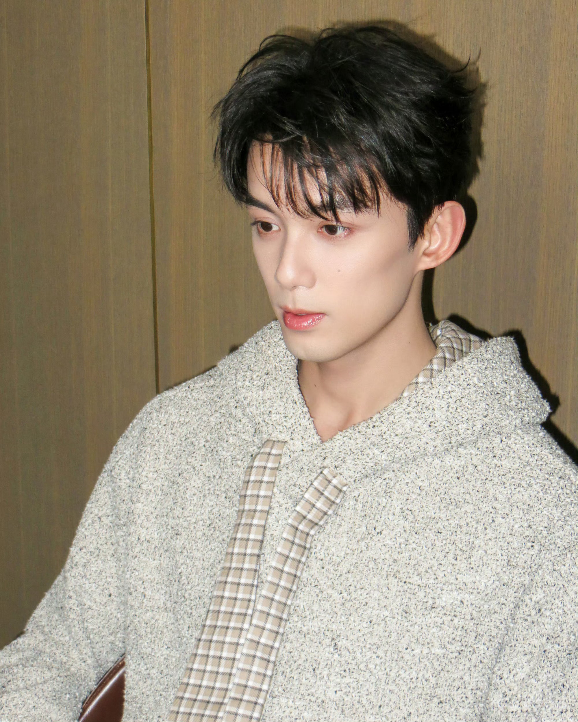 ccd的复古滤镜太绝了ccd相机拍的吴磊吴磊生日图帅出新高度了 