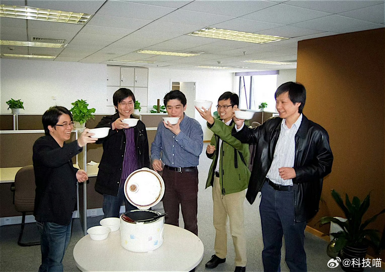 2010-2026，今天是小米公司成立16周年纪念日，都买过小米的东西吧？！