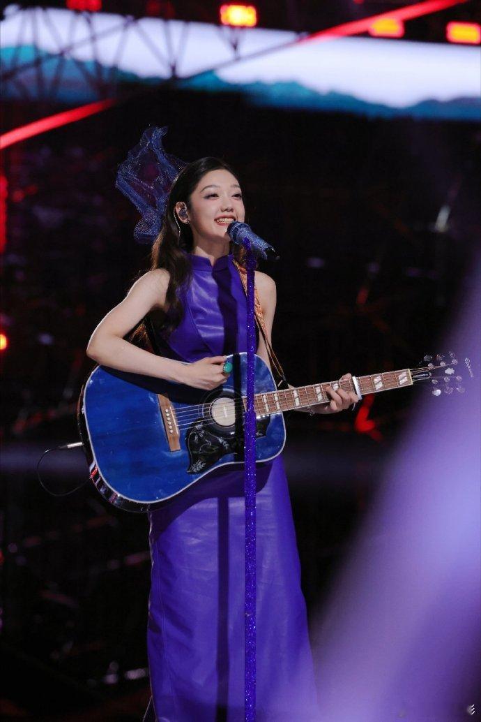 #希林娜依高带着炽心杀回来了##希林娜依高兰州city不city#兰州，准备迎接
