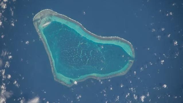 试探中国态度？中菲在黄岩岛外激烈交锋
 
我国宣布建设黄岩岛自然保护区后，菲律宾