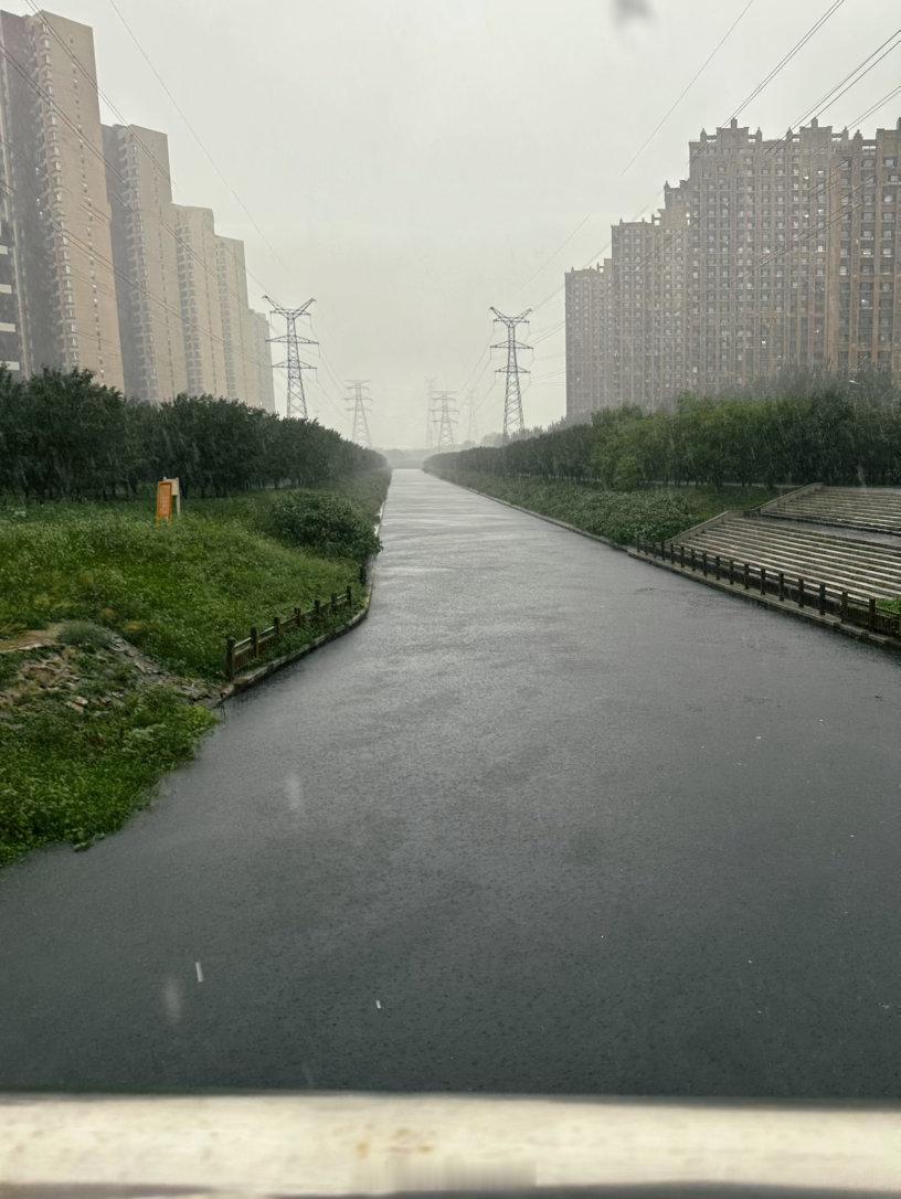 台风巴威在生活的暴风雨中艰难前行🐟 沈阳