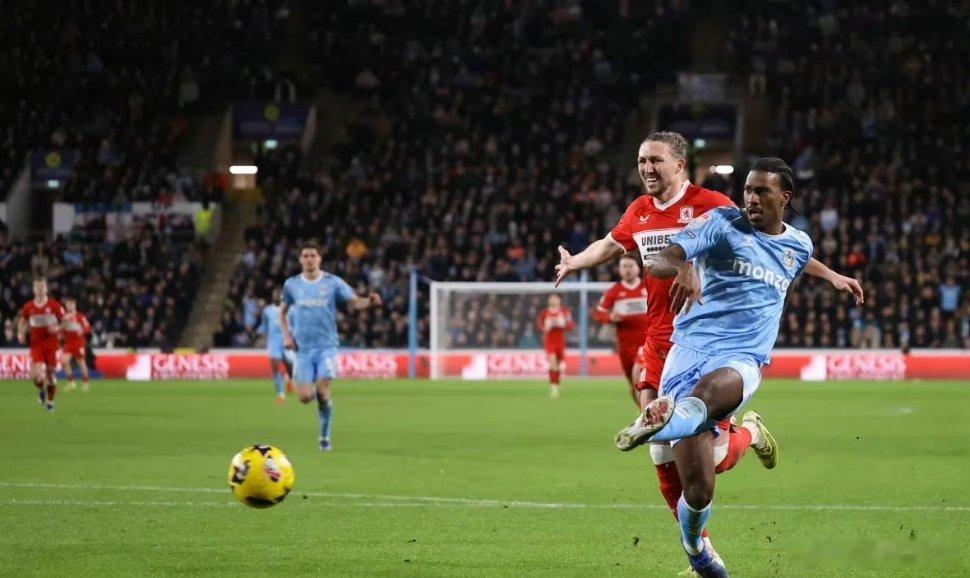 英冠 比英超还卷的是英冠。兰帕德率领考文垂3-1击败米堡，拿下榜首大战，重新回到