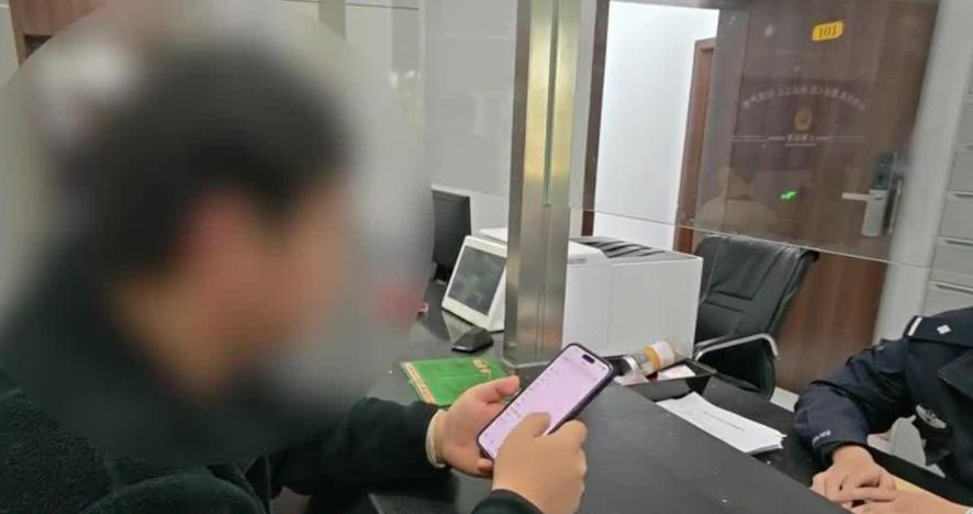 陕西汉中，49岁已婚男老板瞒着老婆找刺激，被美女邀请开房后，本来他以为会是一场艳
