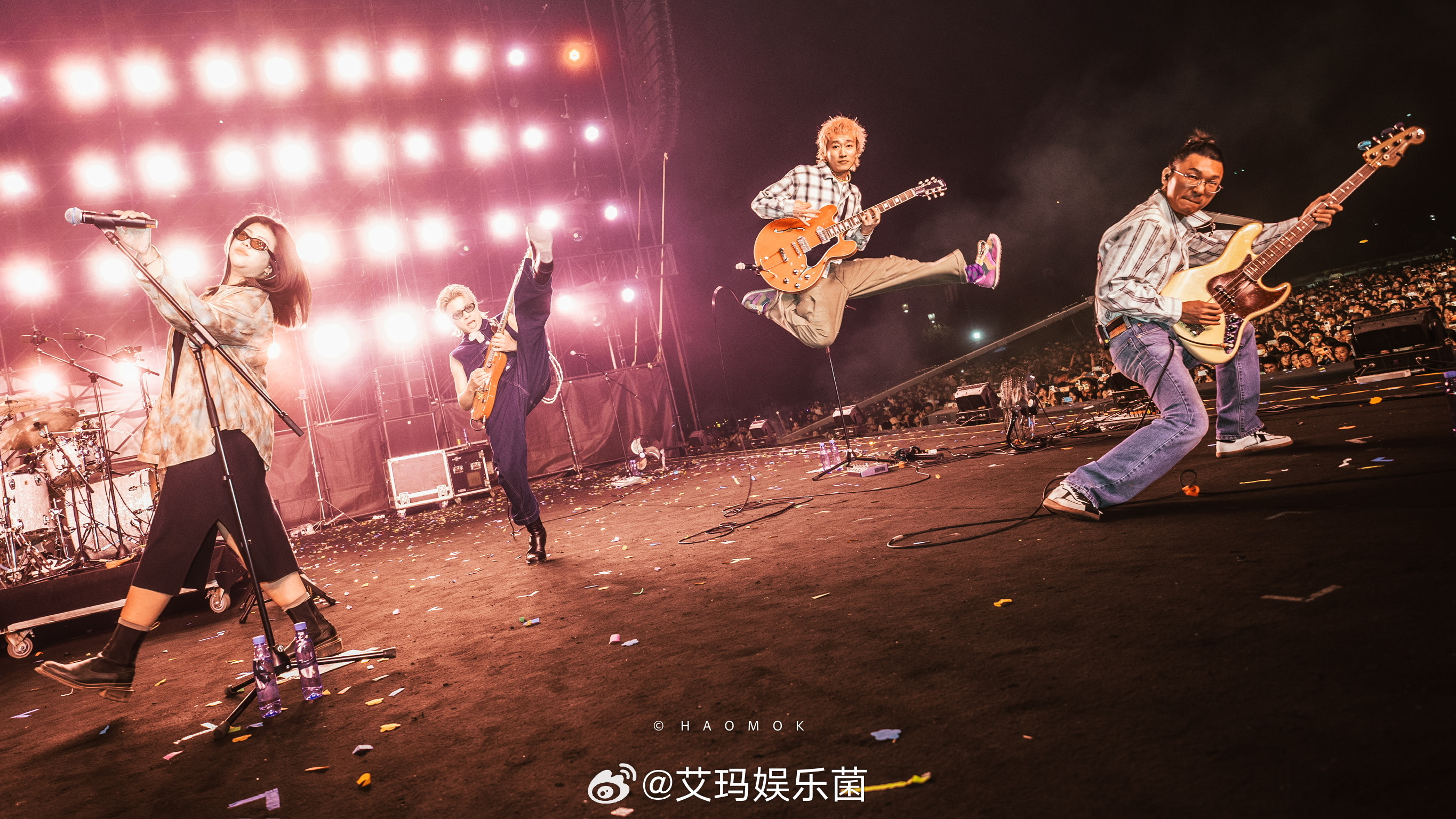 回春丹上海演唱会首开秒罄 没有太熟悉这个乐队，这么火吗？ ​​​