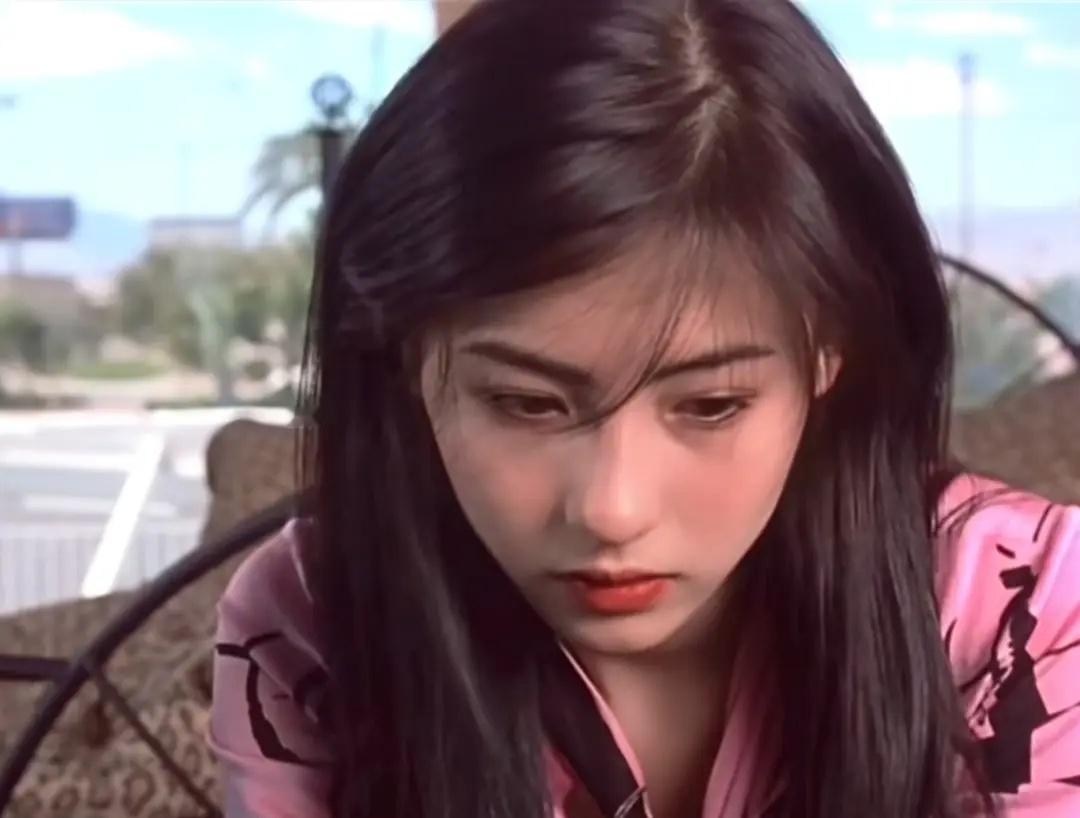 张柏芝得亏生在那个年代了，不然有粉丝受的 ​​​