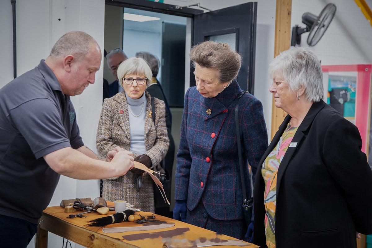 英国王室[超话]  2025年10月29日，安妮长公主作为英国时尚和纺织协会主席