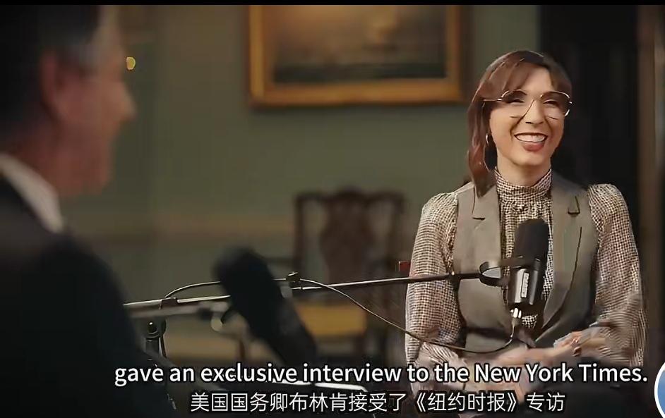 近日，美国前国务卿布林肯在接受《纽约时报》专访时称，美国目前正经历四大危机：一是