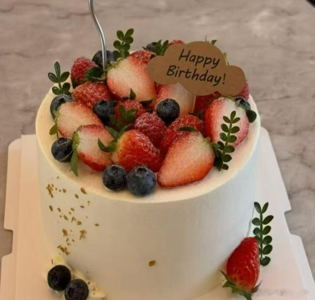 我那和俊俊同年同月同日生的大外甥女，生日快乐呀 