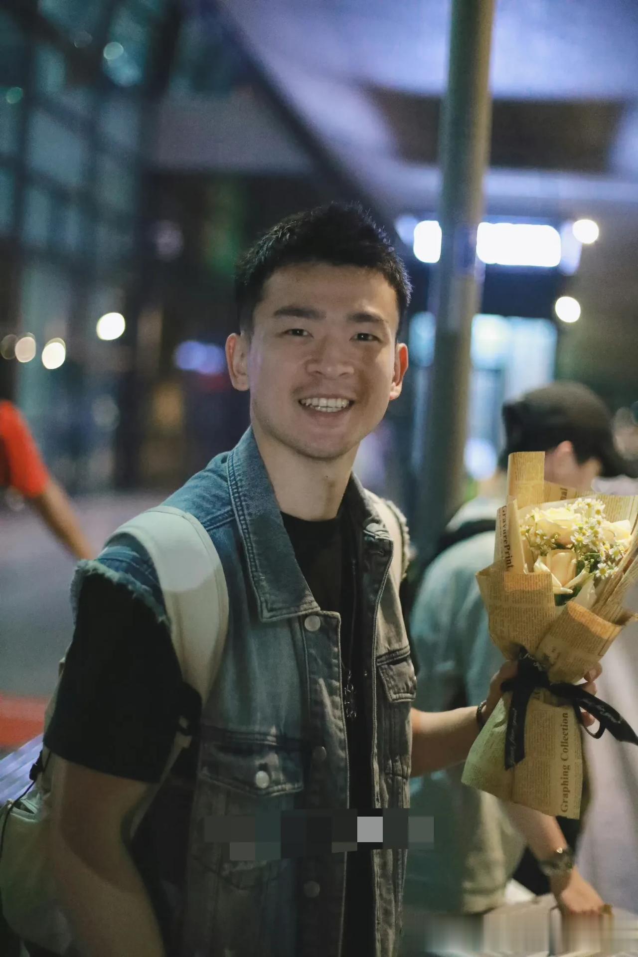 哥姐这次世锦赛辛苦了，
一路上也面对不少困难[送自己一朵花]
竞技体育有输有赢[
