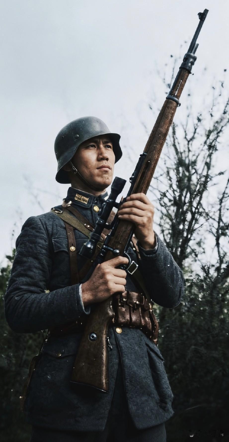 这应该是抗日战争时期，最精锐的部队了，单兵装备非常的先进，德式狙击步枪，火焰喷射