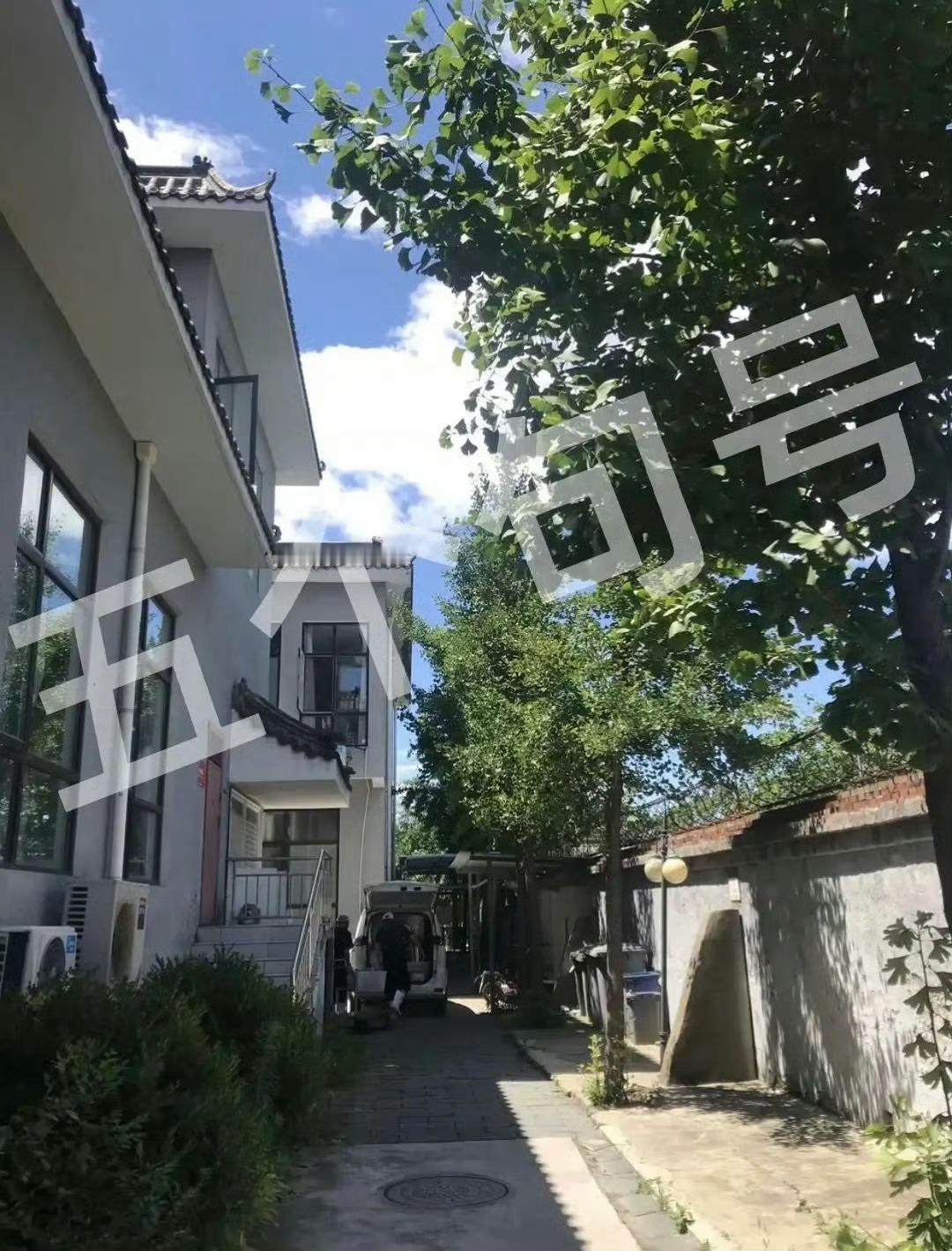 宿舍像小别墅挺好的很田园 
