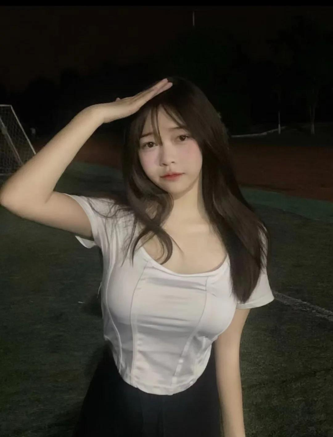 成都耍朋友
一起交朋友 00后 成都交友 相亲交友