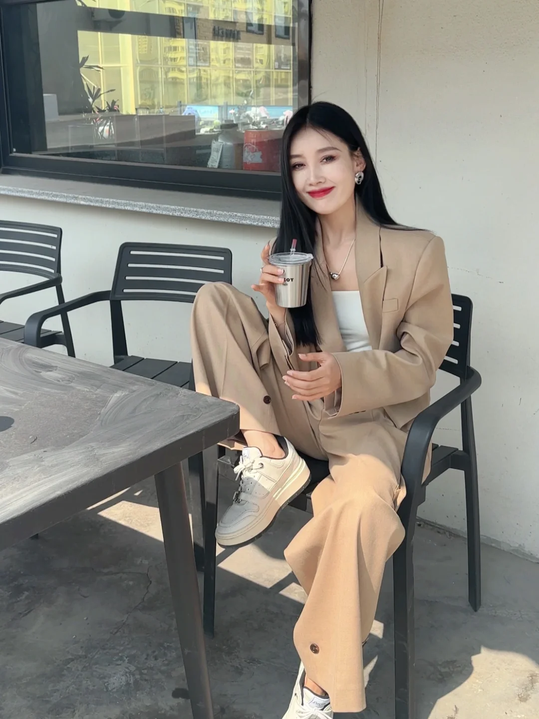 30岁，爱钱，爱自己，肤浅又快乐