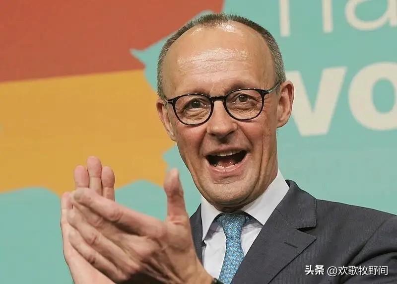 默茨在与特朗普会晤后，就对方宣称要完全中止与西班牙的贸易关系一事作出回应：

“