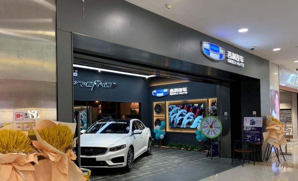 汽车商超店热度下降，主要原因在于高租金导致成本压力大，价格缺乏竞争力；客流虽多但