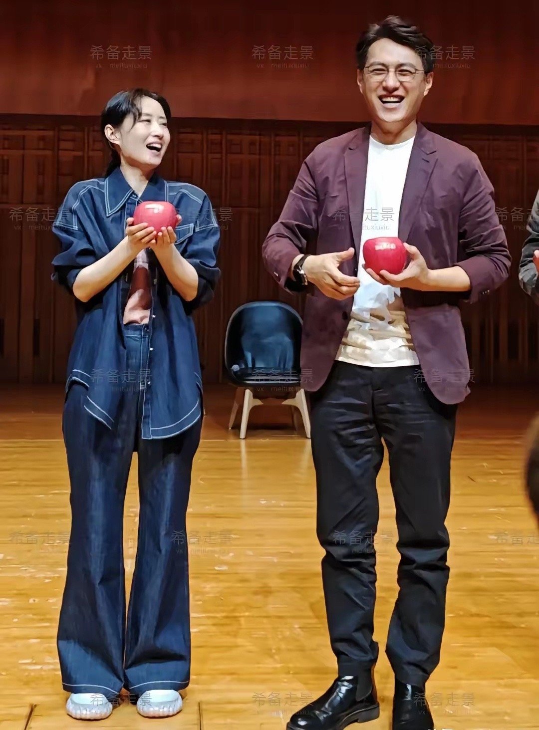 很喜欢这“姐弟”俩，都是以低调的作风示人，不张扬不做作，而且两位演技不俗。感觉靳