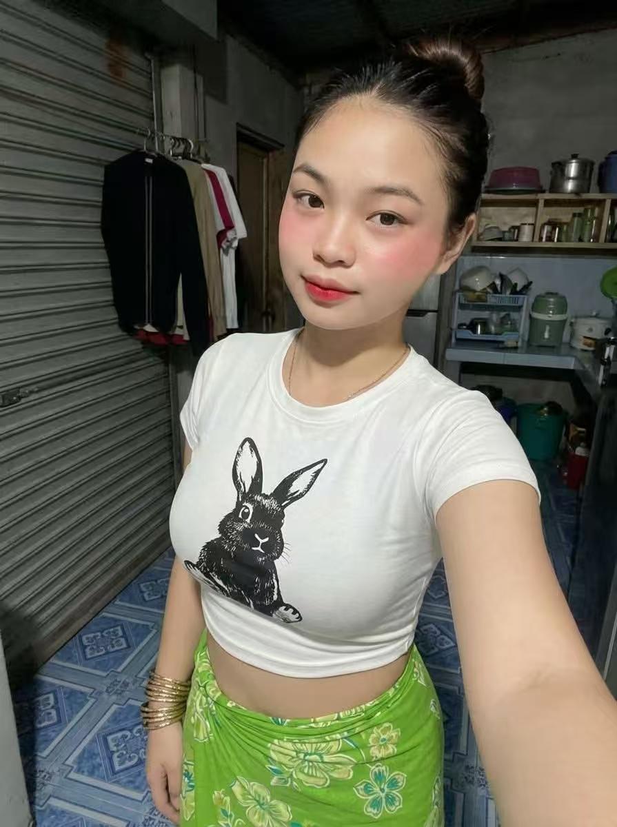 以前总羡慕别人的精致生活，觉得自己这样太普通了。
后来慢慢发现，舒服自在比什么都