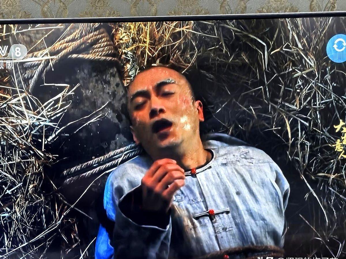 张挺导演这波真是栽得太冤——但冤的不是他，是观众！

现在网上吵翻了，有人说《大