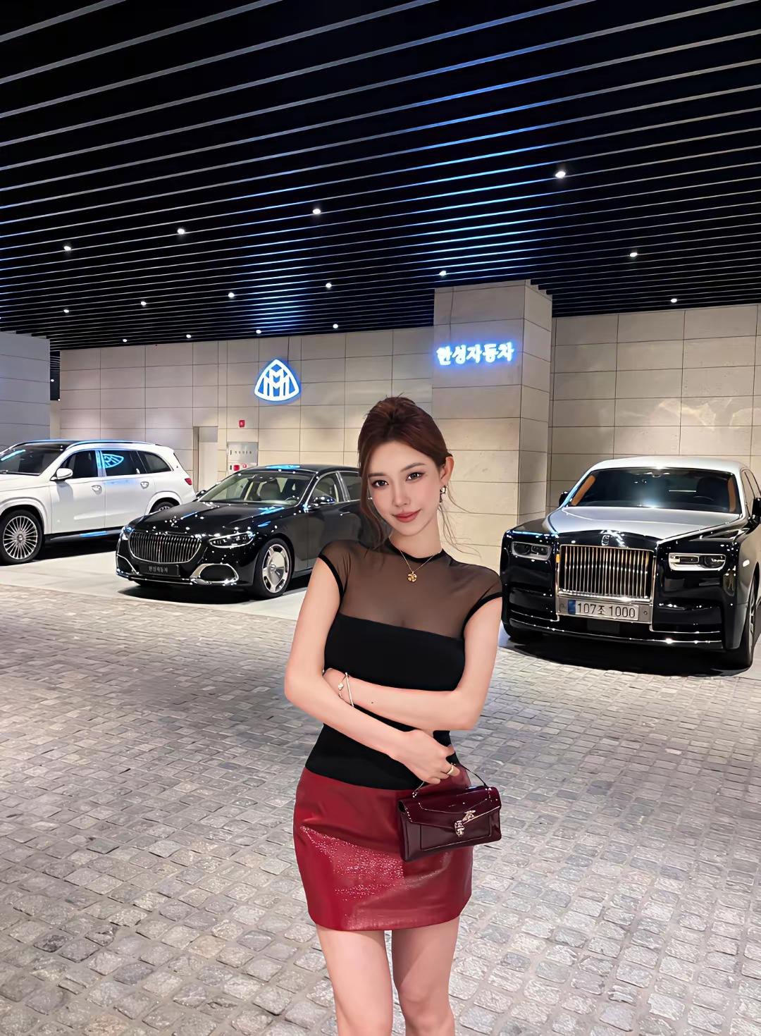 美女人像四方联