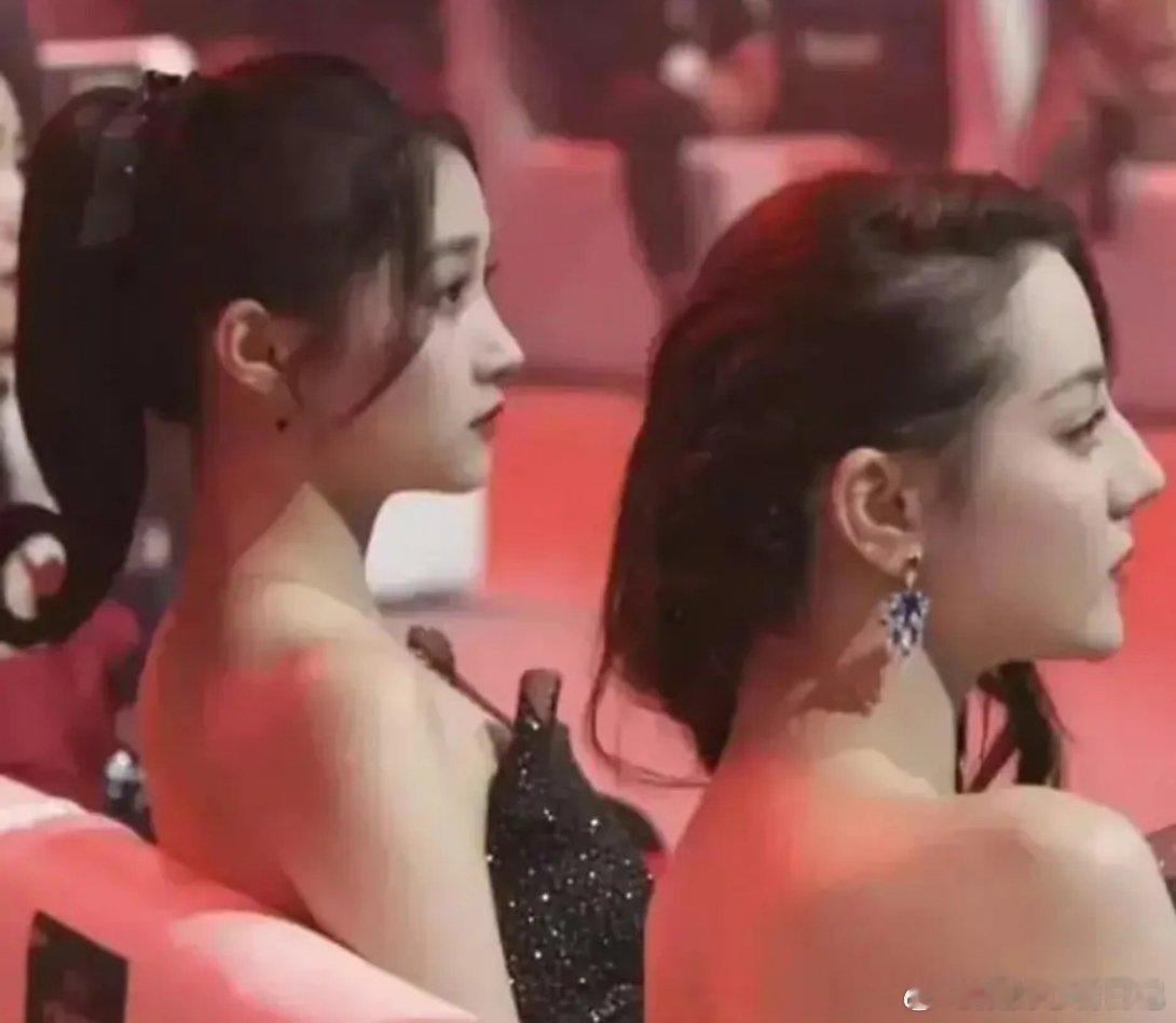 原来8的侧脸立体度比不过彤姐 