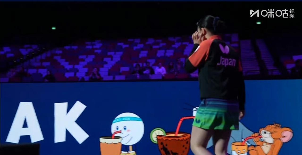 这才小组赛刚开始就这么激烈吗？[吃瓜群众]
迷马女士发球真的是个迷，前两局伊藤美