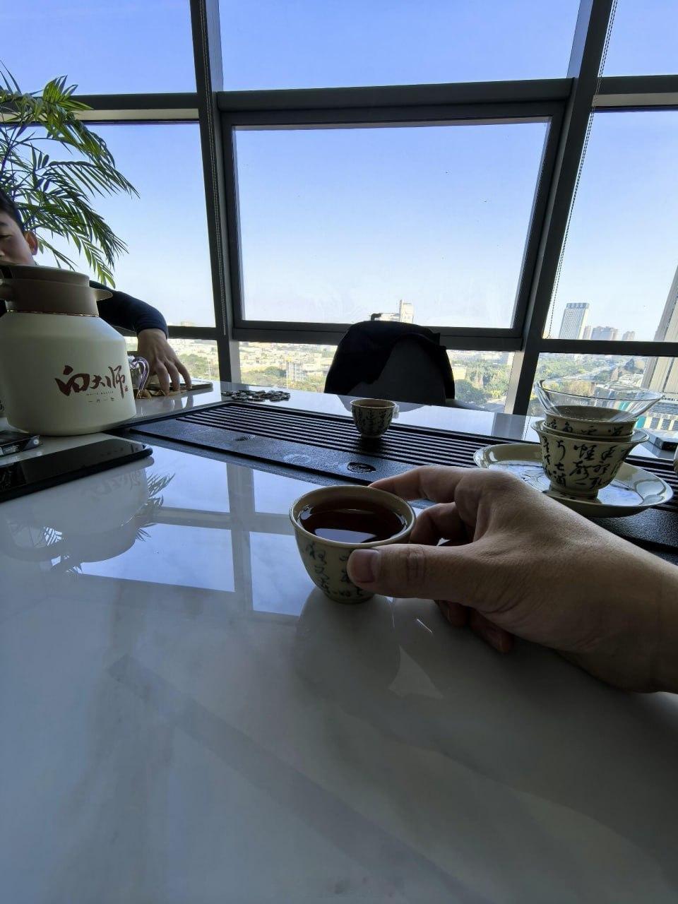 粉丝朋友们下午好，吃完午饭我已经回到公司做复盘梳理了。复盘不只是简单统计一遍之前