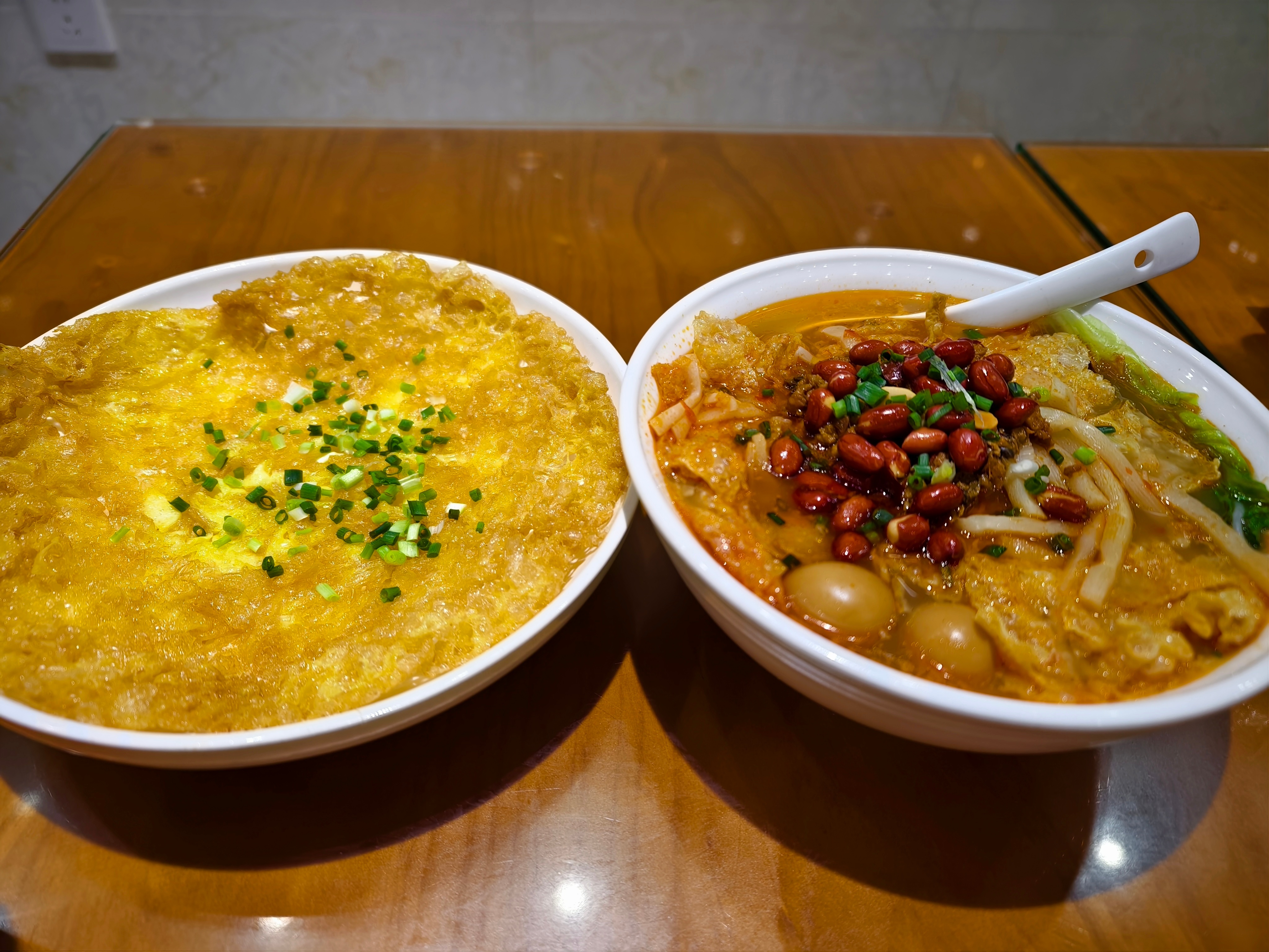 螺蛳粉配炸蛋[彩虹屁] ​​​