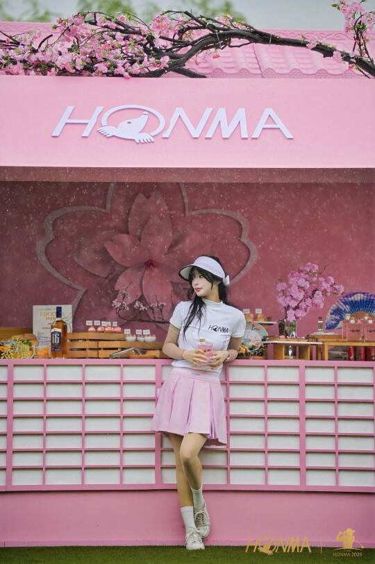 当电竞世界季军跨行打HONMA樱花女子赛