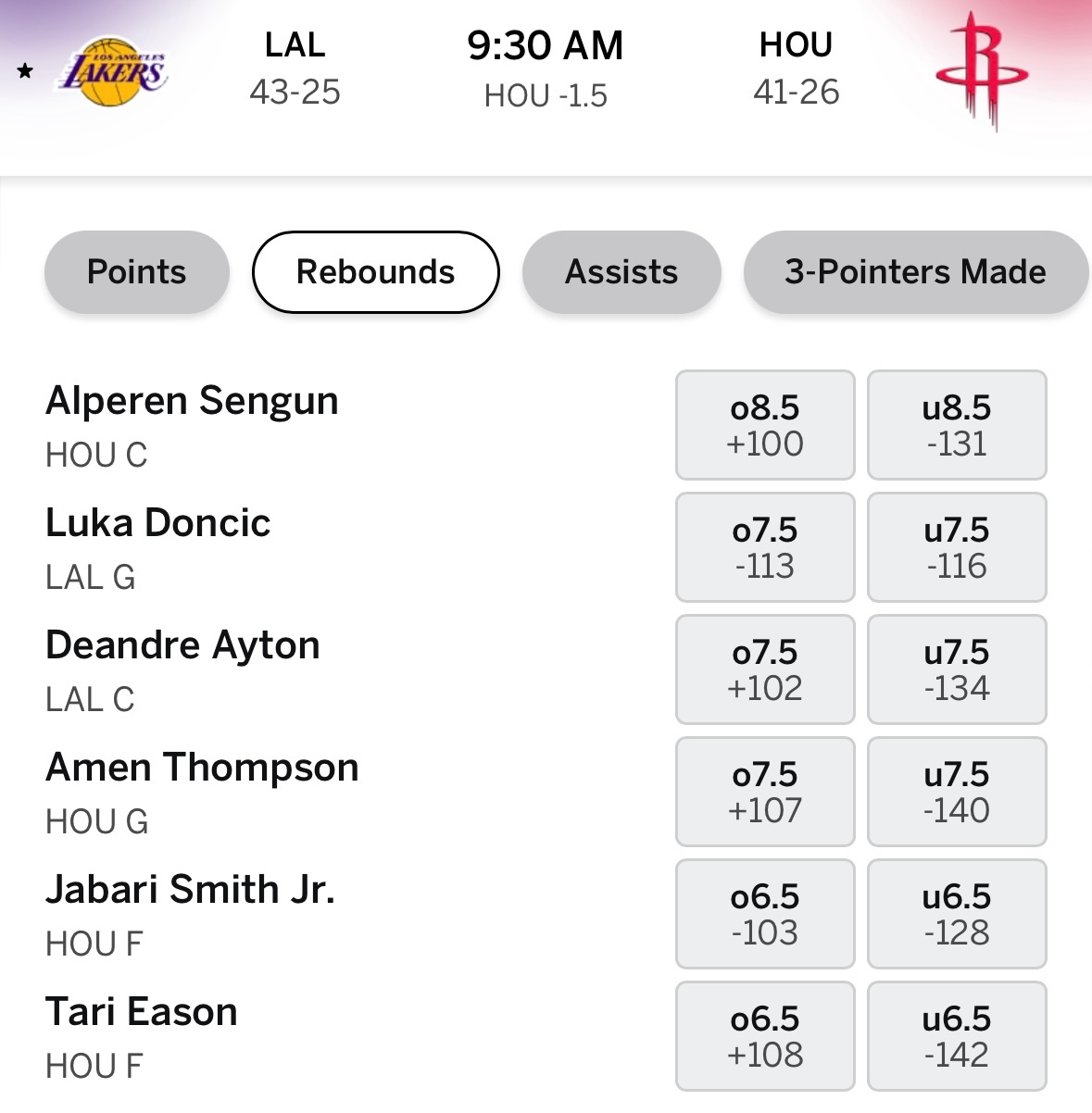 今天机构给出詹姆斯依旧是18.5分，但是在篮板球方面，湖人队只有东契奇和艾顿给出