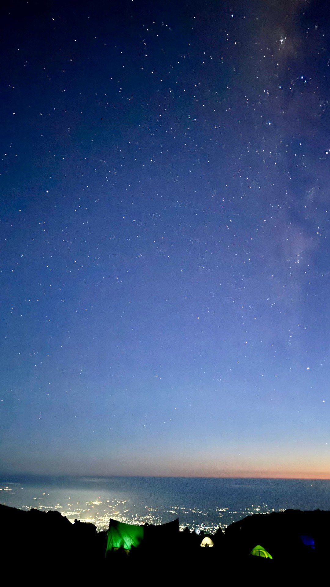iPhone 15 pro🍎手持拍摄乞力马扎罗的星空🌌#非洲旅行##坦桑尼亚