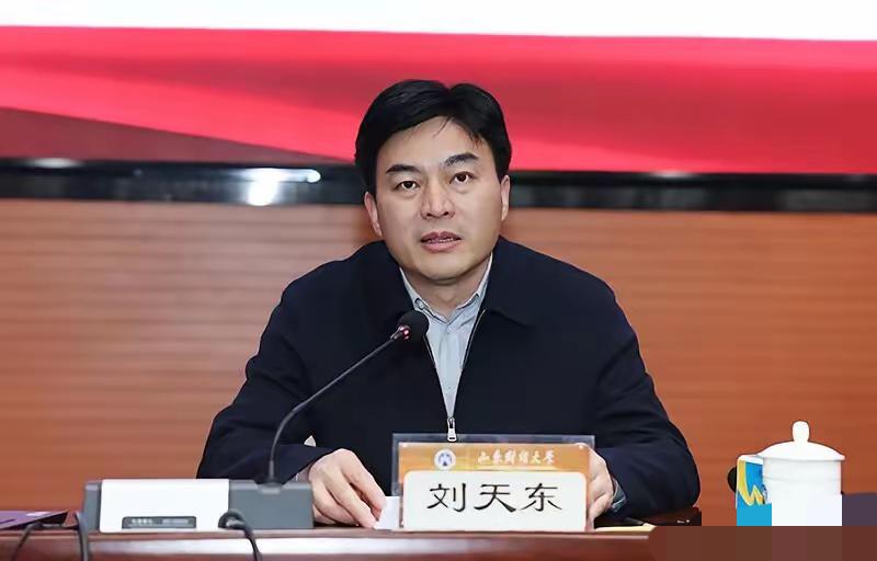 刘天东当年在章丘述责述廉时那几句掏心窝子的话，如今再看满是讽刺。他曾感慨被查干部