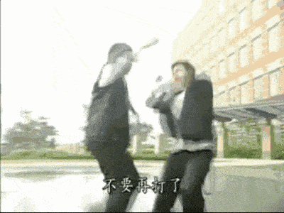 当班主任说“你们都给我闭嘴”的时候，不管是不是有理，最好先闭嘴。这次是禁言了左边