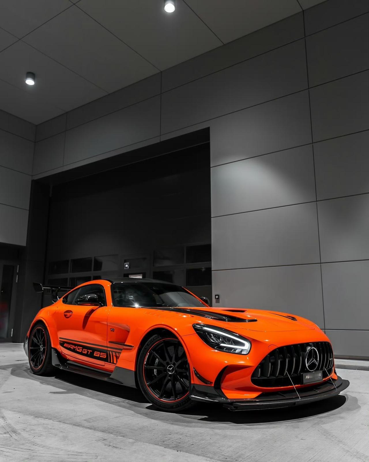 1 of 1700 梅赛德斯-奔驰AMG GT Black Series